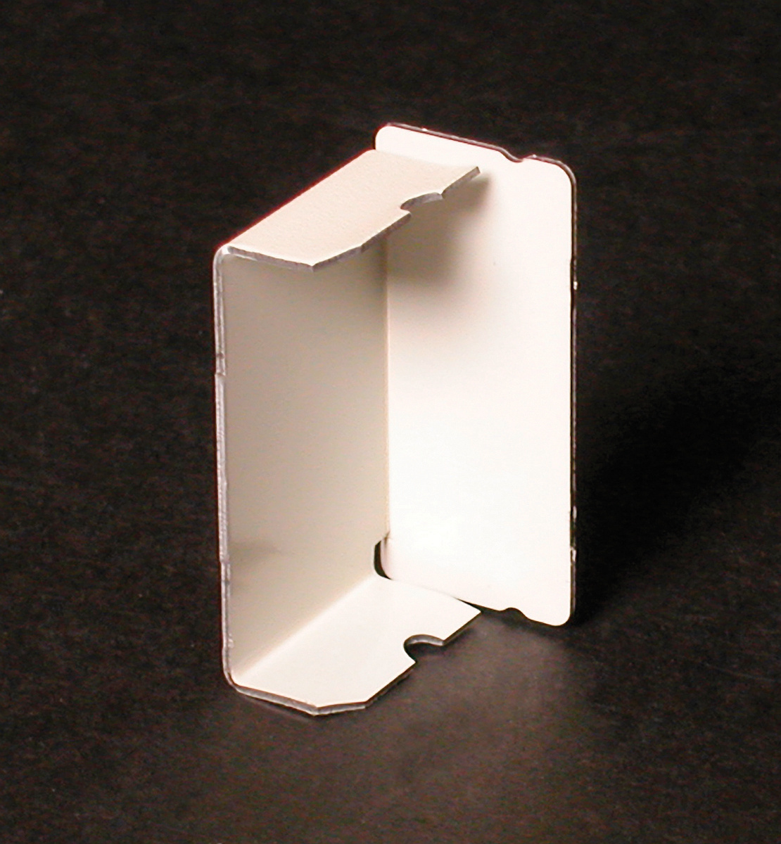 2410B-WH 2-Channel Blank End Fitting, For Use With 2400, 2400D 600 V AC Raceway, Steel, White