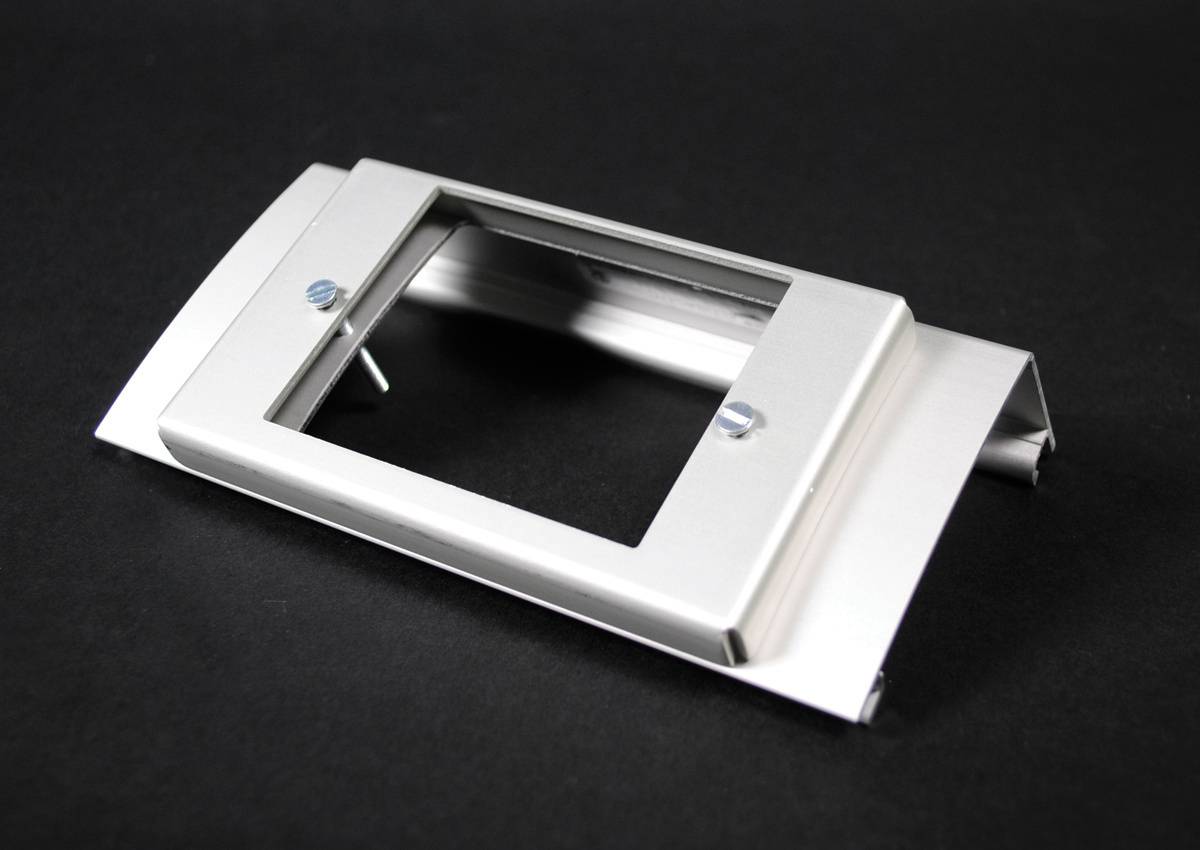 ALDS4047C 1-Gang 1-Channel Duplex Device Plate, For Use With ALDS4000 Series Raceway, Aluminum, Satin Anodized