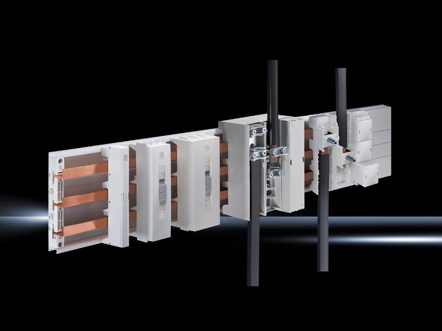 9342310 Connection Adapter, 690 V AC, 800 A, 3-Pole, 3-Phase, Compact Enclosure, Cable Outlet Top/Bottom, 95 to 185 sq-mm Wire Size, For Use With 5/10 mm Cross Section H Busbar, 60 mm Center-to-Center Spacing Bus System, Pale Gray