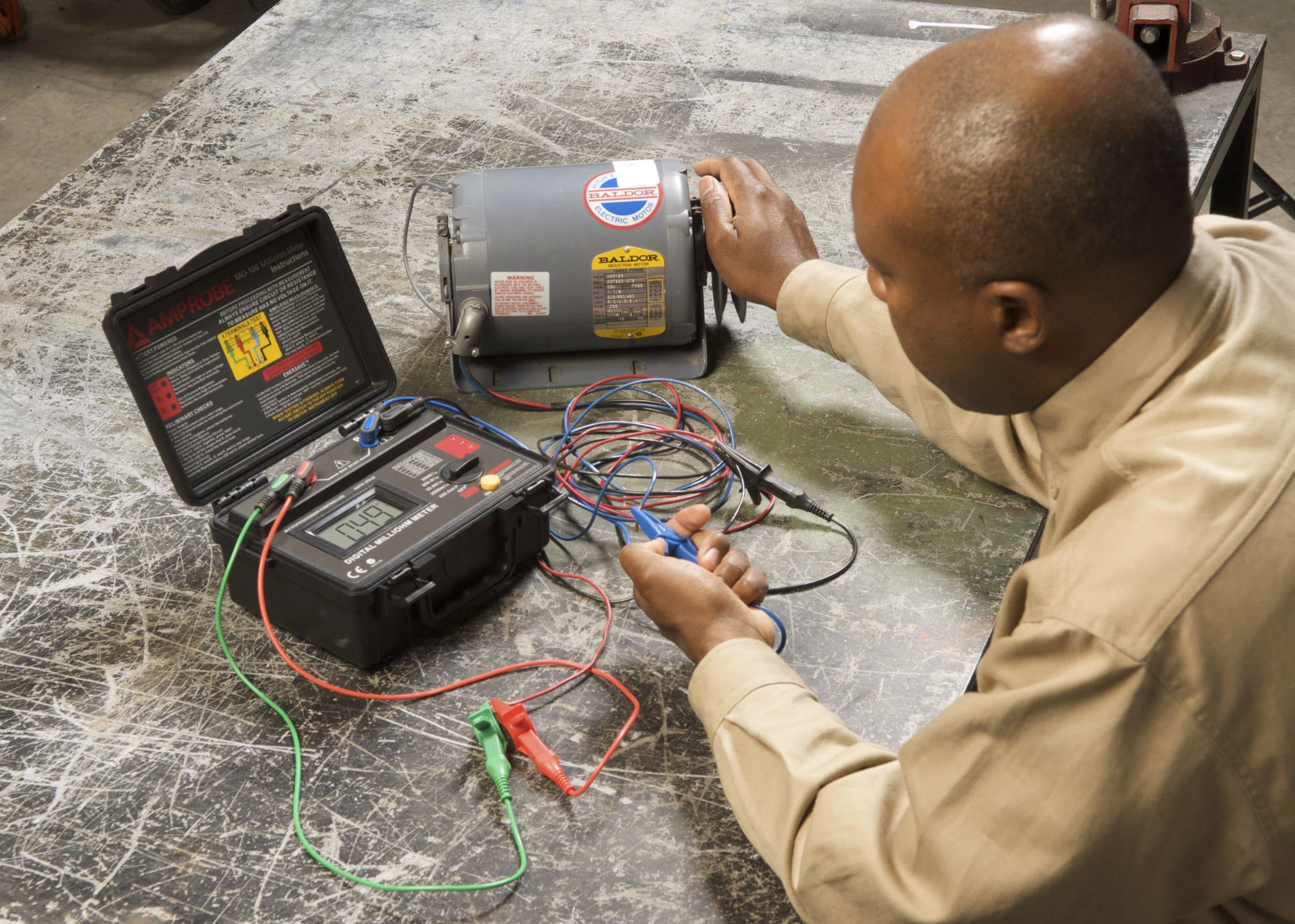 BAT-200 Battery Tester, 9V/AA/AAA/C/D/Button